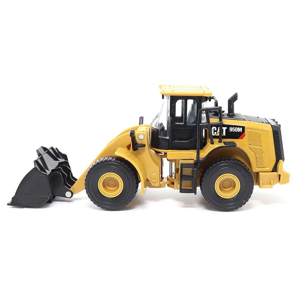 Diecast Masters 1/64 Caterpillar 950M Wheel Loader 84646CS - Image 3 of 4