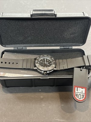 Luminox Men s Navy Seal Original 3001 Watch 