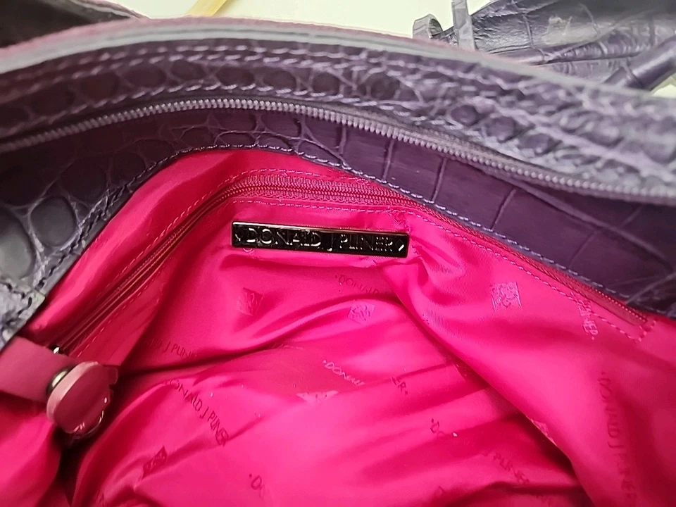 Bolso de Mano Donald J Pliner Cuero y Gamuza Púrpura Estrás Floral K15 Foto 4 de 4