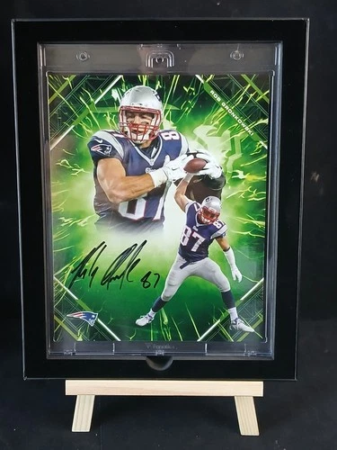 Rob Gronkowski Signed 8x10 Fanatics Emanate 36/99 with Case & Box