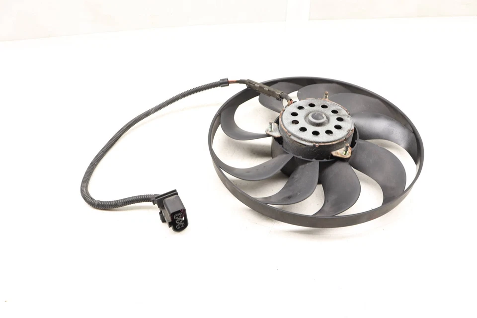 AUDI TT 2003-2006 - Ventilador de refrigeración eléctrico derecho 1J0959455R Foto 2 de 4