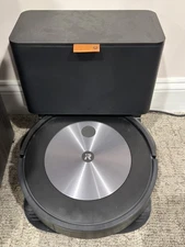 iRobot Roomba j7 J715020 Robotic Vacuum Cleaner