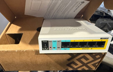 MIKROTIK 5-port Gigabit PoE Cloud Smart Switch RB260GSP (CSS106-1G-4P-1S)