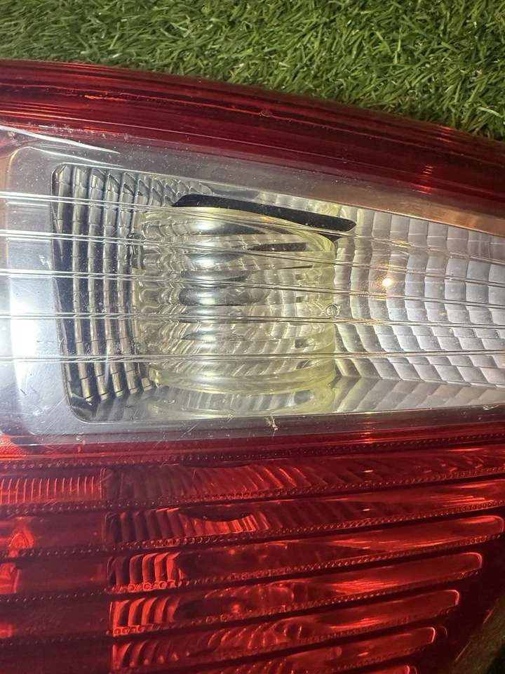 2013 2014 2015 年 2016 福特 C-MAX 后左驱动侧内侧尾灯原始设备制造商 — 第 2/4 张图片