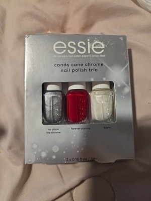 Essie 3-Piece Holiday Nail Polish Set  no Place Like Chrome,Forever Yummy, Blanc
