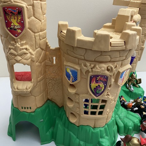 VTG 98’ Fisher Price Great Adventures Magic Lion Castle w/ Figures - Picture 9 of 16