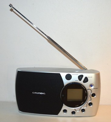 Tragbares Radio Wecker GRUNDING OCEAN BOY 350 G. RI 19 Band FM / SW / LW / MW