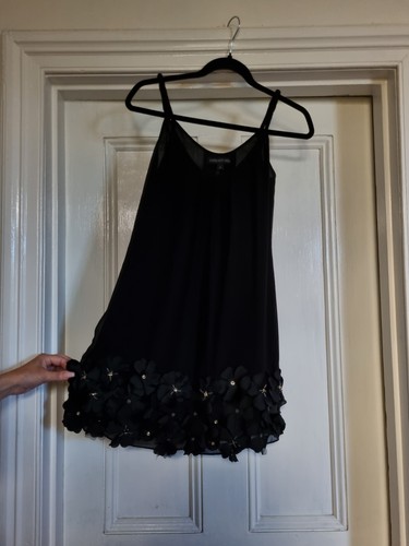 Forever New Dress Black Shift Size 6 Detailed Bottom - Picture 2 of 8