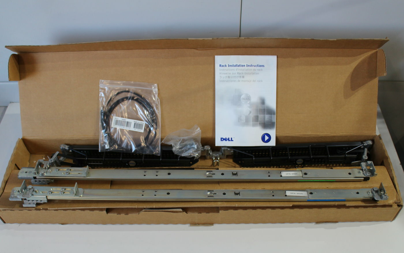 N11-04820 DELL RACK MOUNT KIT 09X531 RPD-Rail, 1U, Static, VZ ...