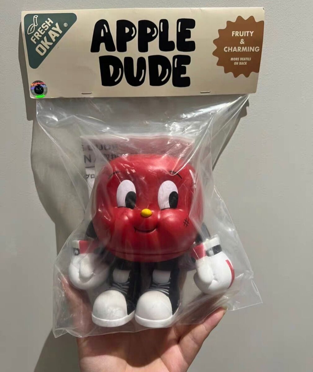 Neoplayerone X Akira Apple Dude Red Limited Sofubi Vinyl Neoplayerone X Akira Apple Dude Red Limited Sofubi Vinyl
