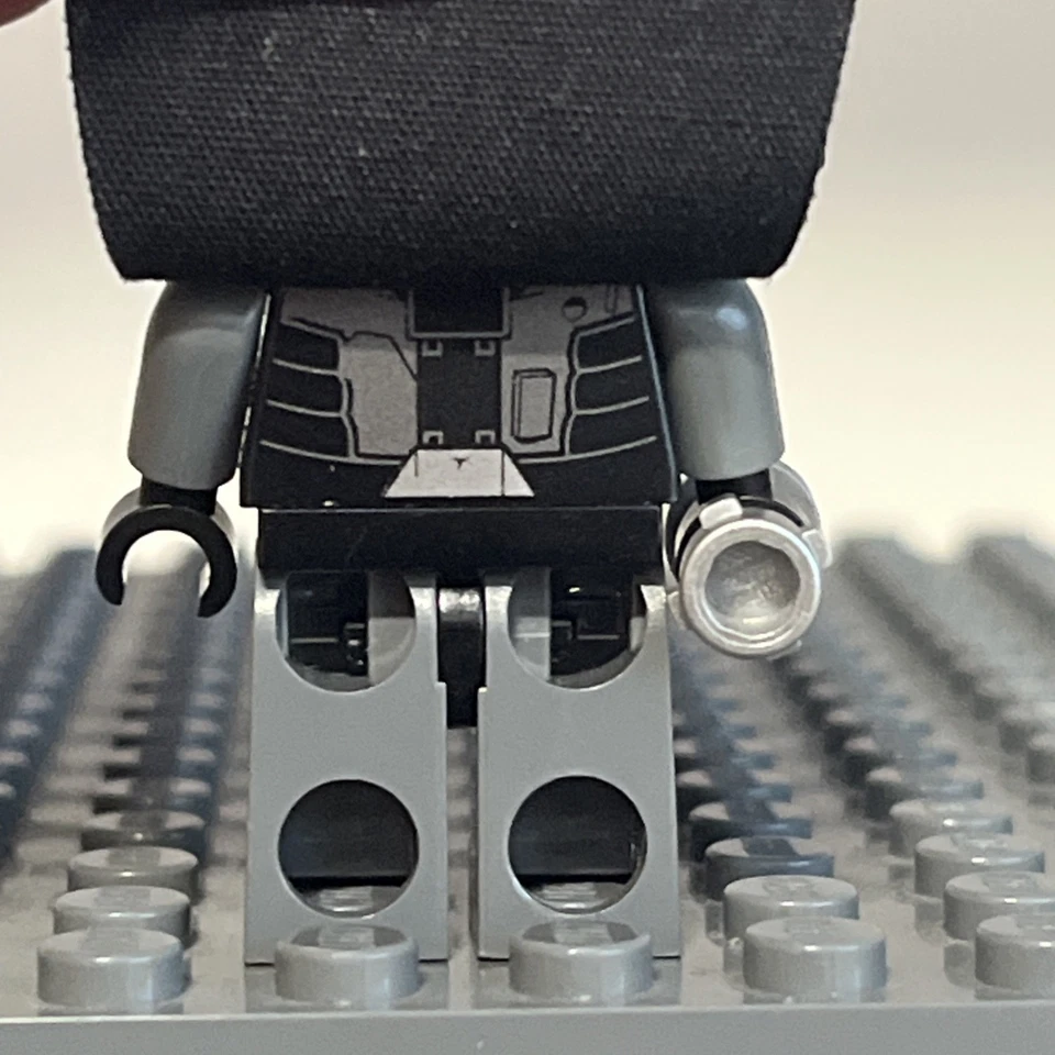 LEGO Star Wars SW0413 Darth Malgus Minifigure from Set 9500 - 1E - Image 4 of 4