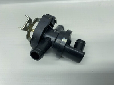 Honda VTR1000 F Firestorm (1) 02' Sekundärluft-Ventil Air Valve Solenoid Sensor 