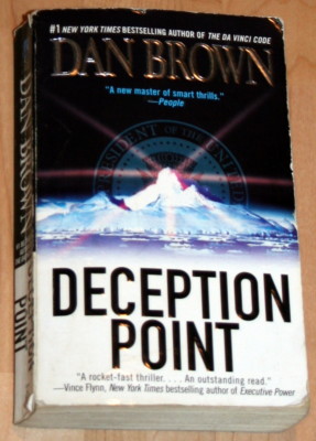 Deception Point von Dan Brown (2003, Taschenbuch) English / Englische Ausgabe