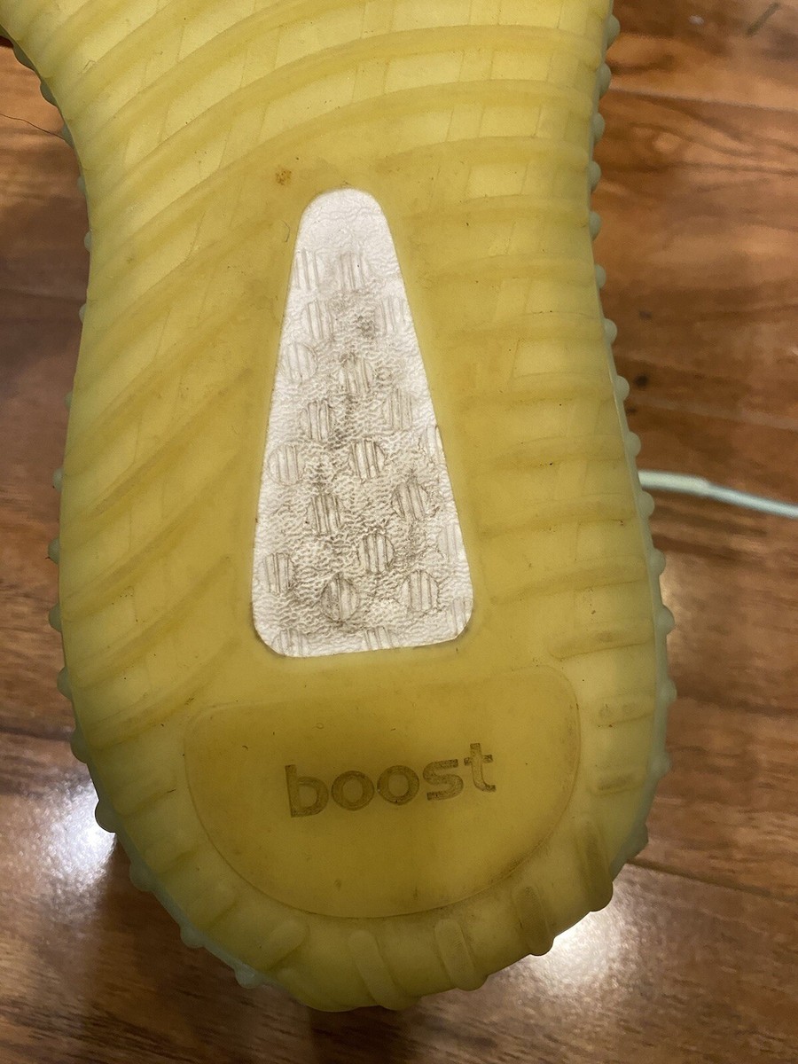 Adidas Yeezy Boost 350 V2 APE 779001 Green And Black Men's Adidas Yeezy Boost 350 V2 APE 779001 Green And Black Men's