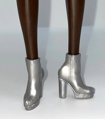 Barbie Made to Move Signature Looks Model #10 Tall Doll Shoes Silver Ankle Boots