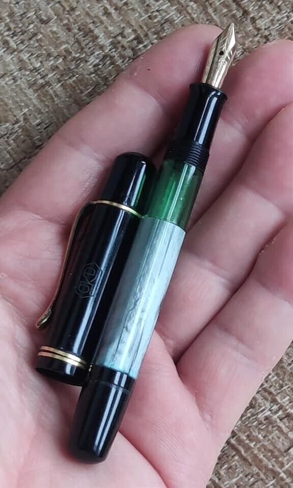 🔴PELIKAN 100 N Green Marbled Fountain Pen 14 K Gold 585 flex OM
