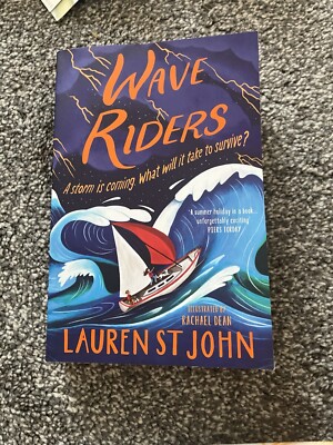 Wave Riders by Lauren St John (Paperback, 2021)