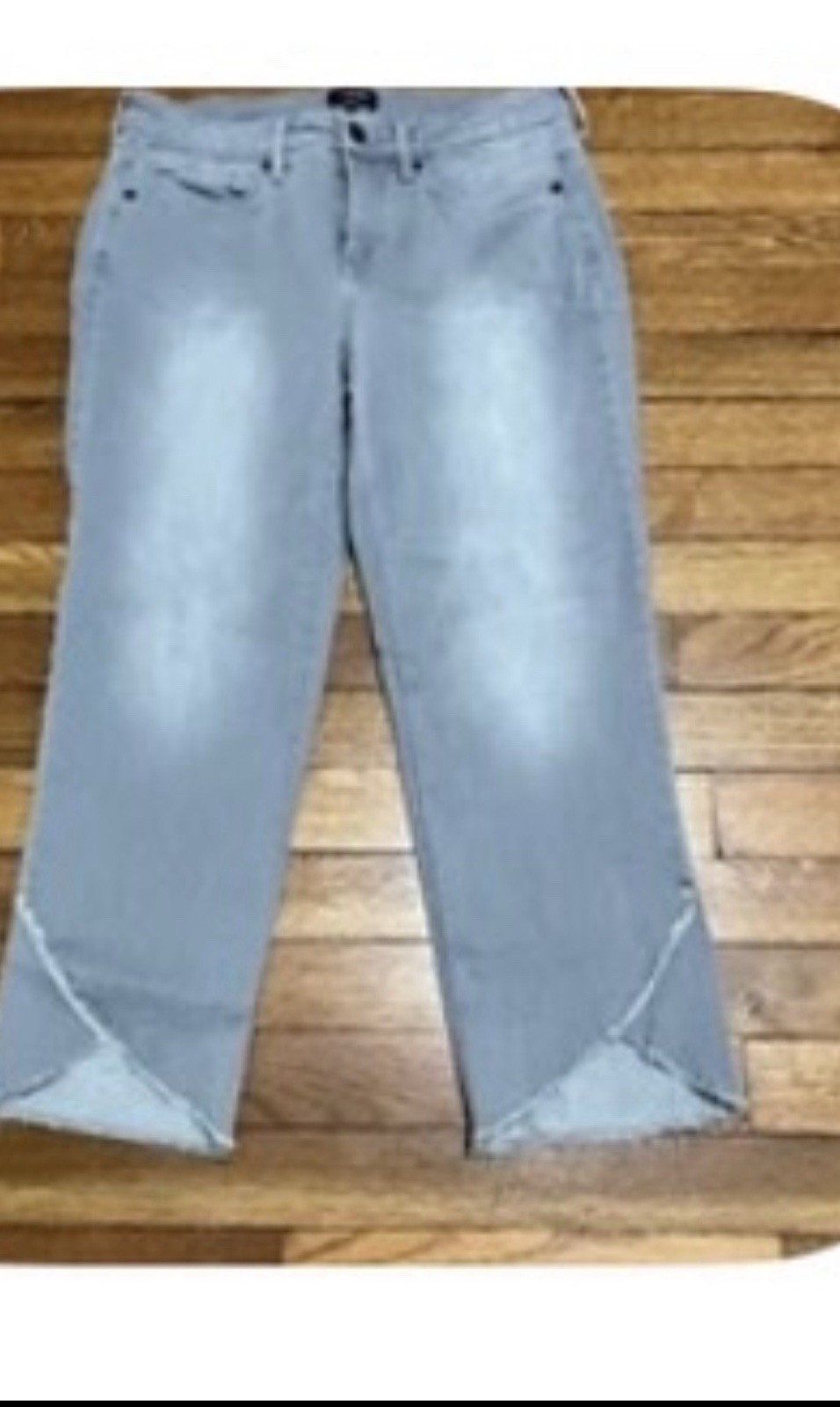 NYDJ Capri Jeans Womens Size 4 Gray Stretch Denim Lift Tuck Casual Crop Comfort