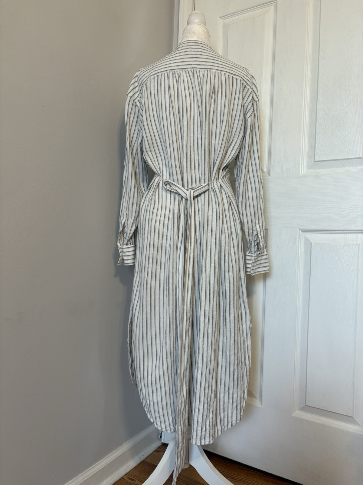 GAP Linen Blend Full Button Front Shirtdress Slee… - image 3