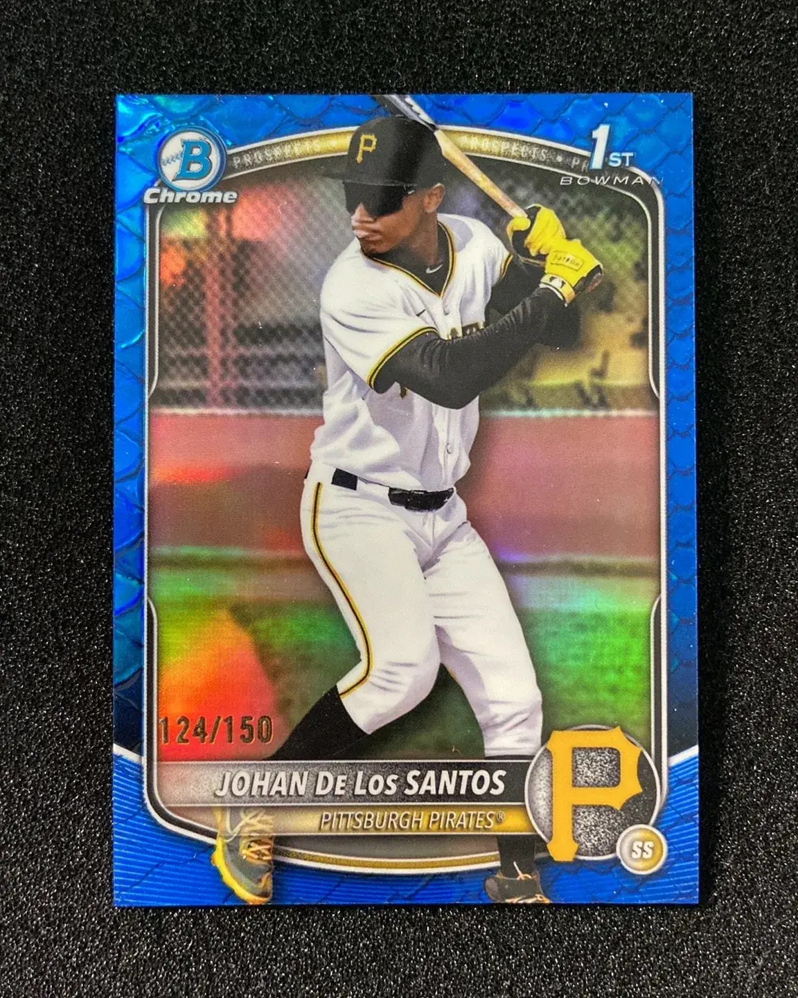 2025 Bowman Chrome Prospect Blue Reptilian Johan De Los Santos 1st 124/150 J85