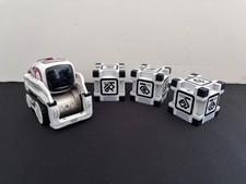 Anki Cozmo Robot Cosmo 300-00046 w/ Three Cub...