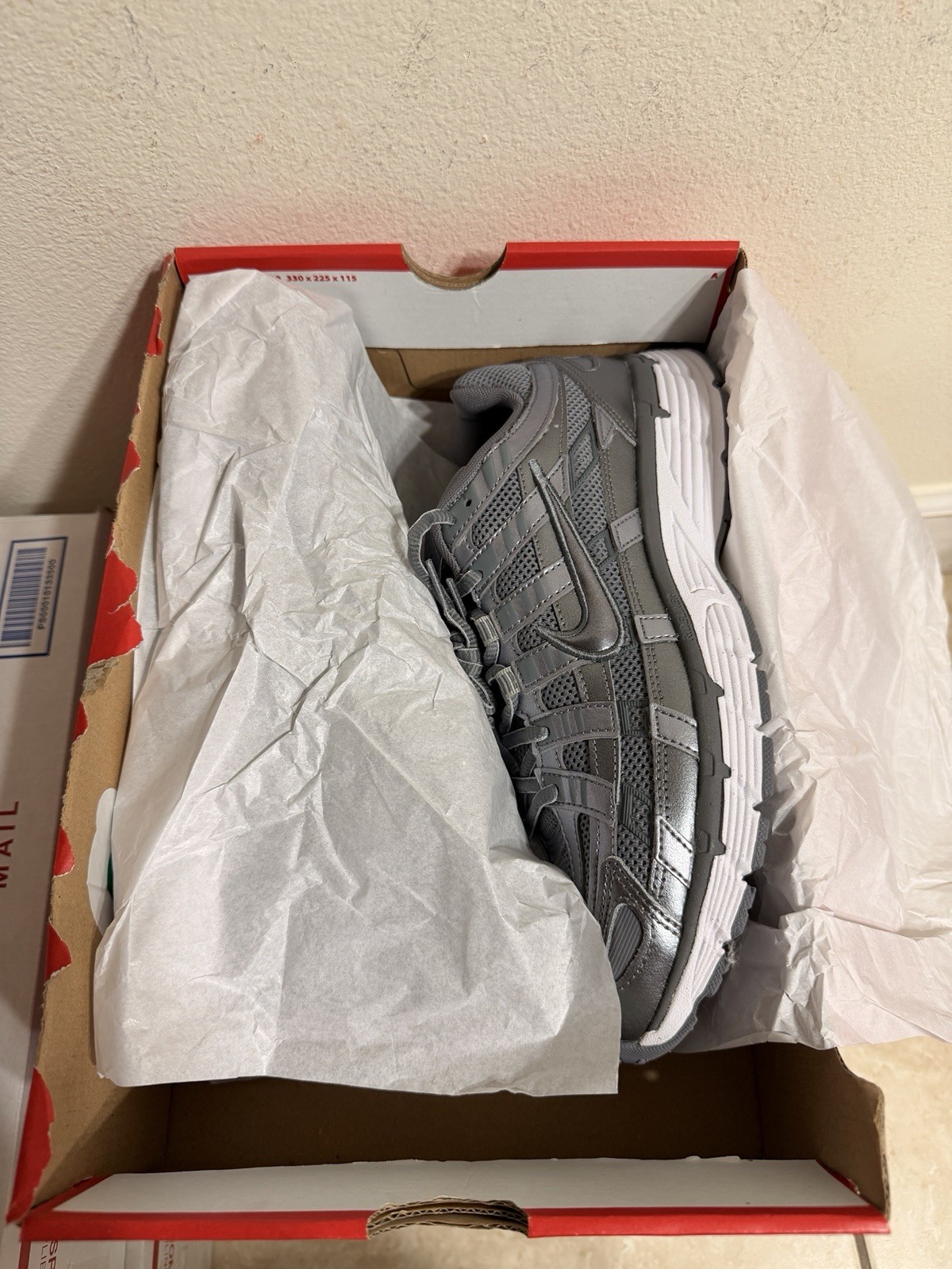 Size 9.5 Nike P-6000 Metallic Cool Grey Running Shoes CD6404-023 thumbnail 7