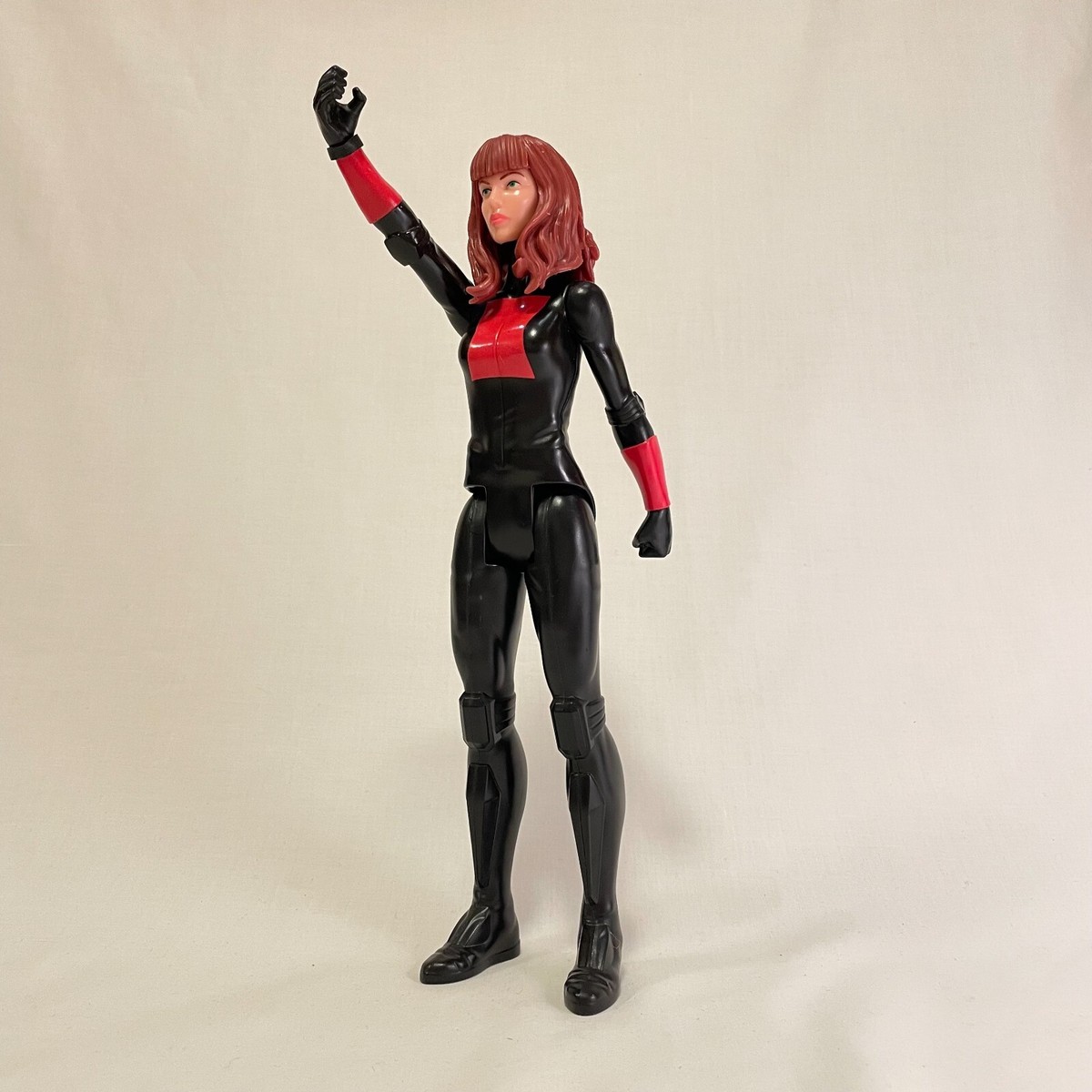 MARVEL AVENGERS BLACK WIDOW フィギュア Marvel Avengers Titan Hero Black Widow 12