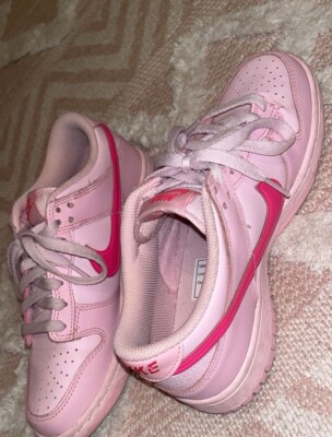   pink dunks 