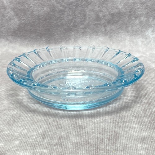 Vintage Clear Blue Glass Ashtray With Floral Etching & Fluted Rim Design USA - Picture 4 of 7