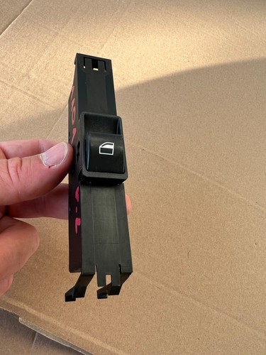BMW 3ER E46 FENSTERHEBERSCHALTER VORNE LINKS 8381511