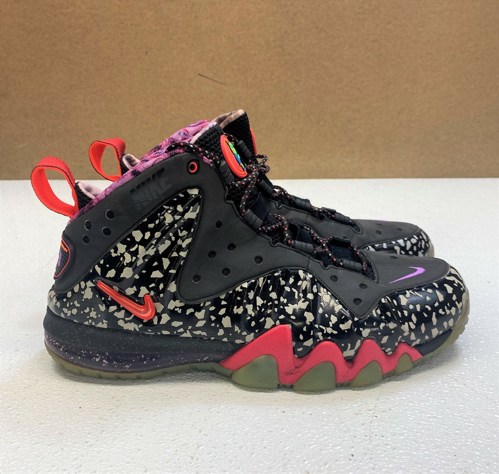 nike barkley posite max area 72