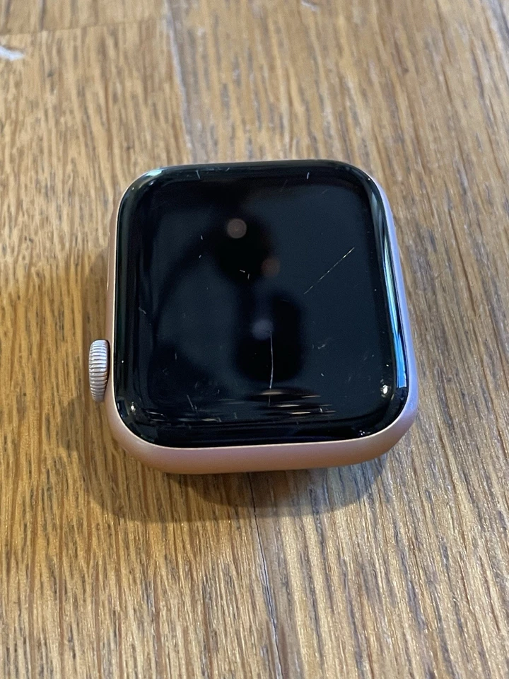 Apple Watch Serie 5 Excelente Estado GPS Oro Rosa 44m Foto 3 de 4