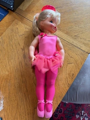 VINTAGE MATTEL 1968 DANCERINA DOLL WITH BOX AND ORIGINAL RECORD AND INSTRUCTIONS