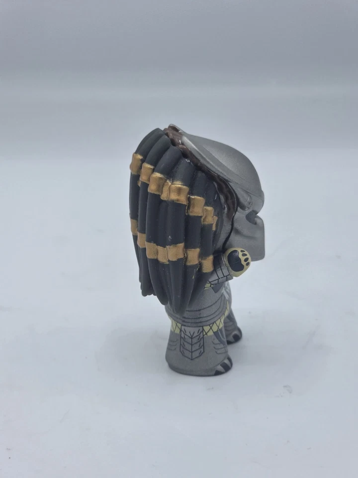 AVP Predator Vinyl Figure Loot Crate Exclusive; Titans Aliens vs Predator - Image 2 of 4