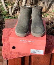 Easy Spirit Suede Ankle North 8 Lined, Side Zipper Boots, 6.5M