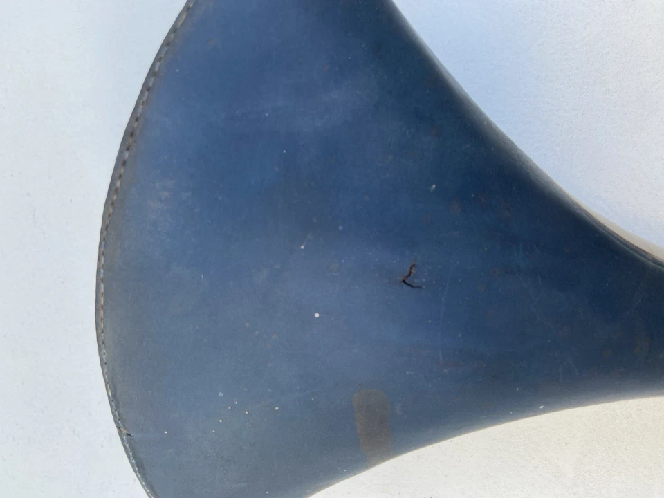 Vintage San Marco Bicycle Saddle in Blue & White Made In Italy - Image 4 of 4