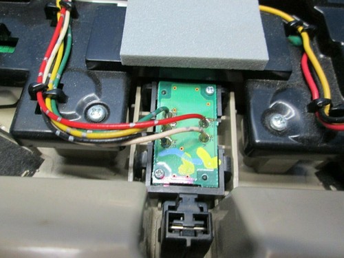 10-13 Suzuki Kizashi Overhead Dome Light Assembly Bluetooth sunroof switch OEM - Picture 6 of 9