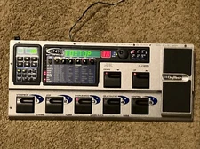 Digitech GNX3 Multieffects Guitar Pedal With Case and Power Supply