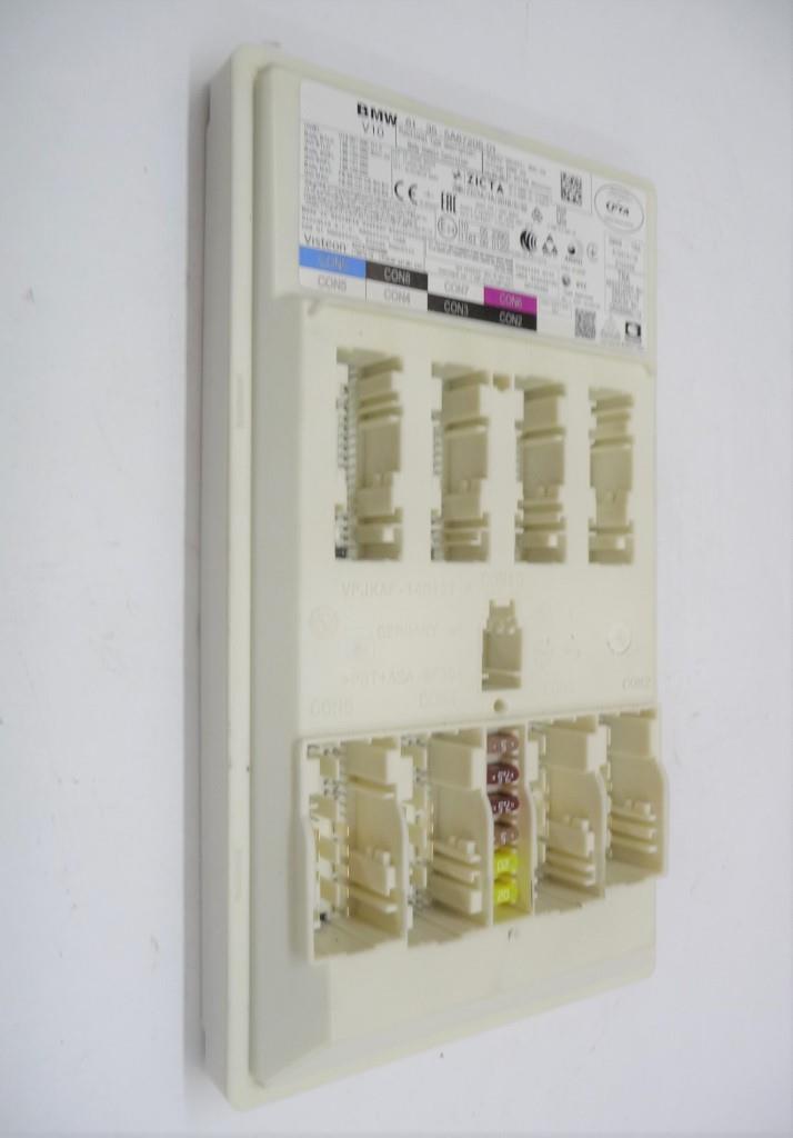 11120105nページ DAYTONA : Universal Electric Tachometer with White LED Light