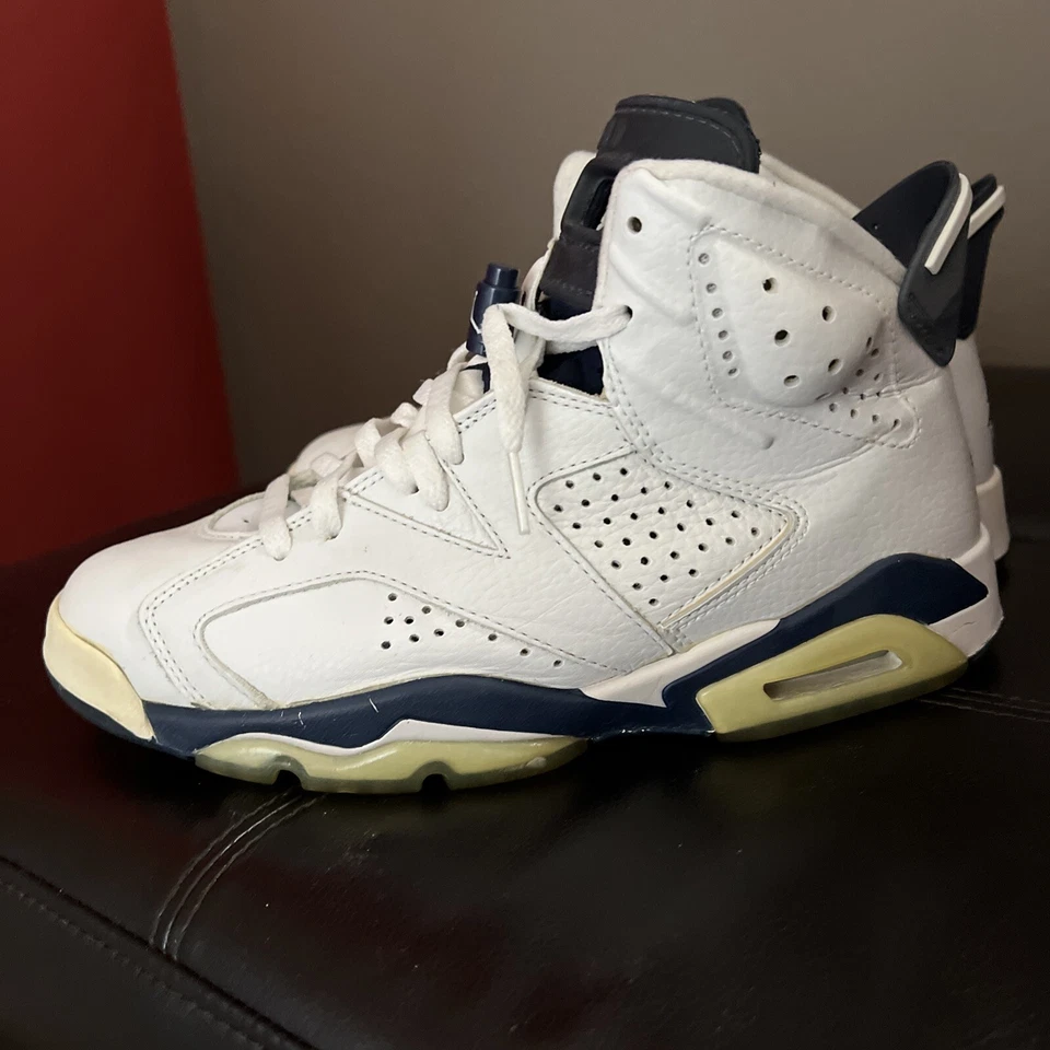 Talla 8 - Air Jordan 6 Retro 2000 Midnight Navy Foto 3 de 4