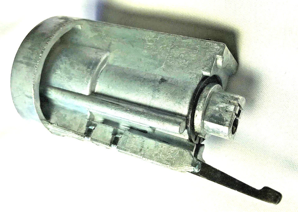 Cilindro de bloqueo de encendido para Chevrolet Colorado 04-13 con 2 llaves con logotipo Chevy OEM Foto 2 de 4