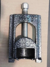 Tiger Tool Mark 3 U Joint Puller 10105