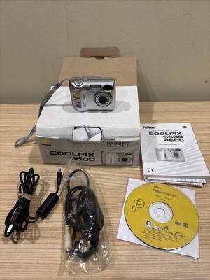Nikon Coolpix 5600 5.1MP Digital Compact Camera Silver Tested