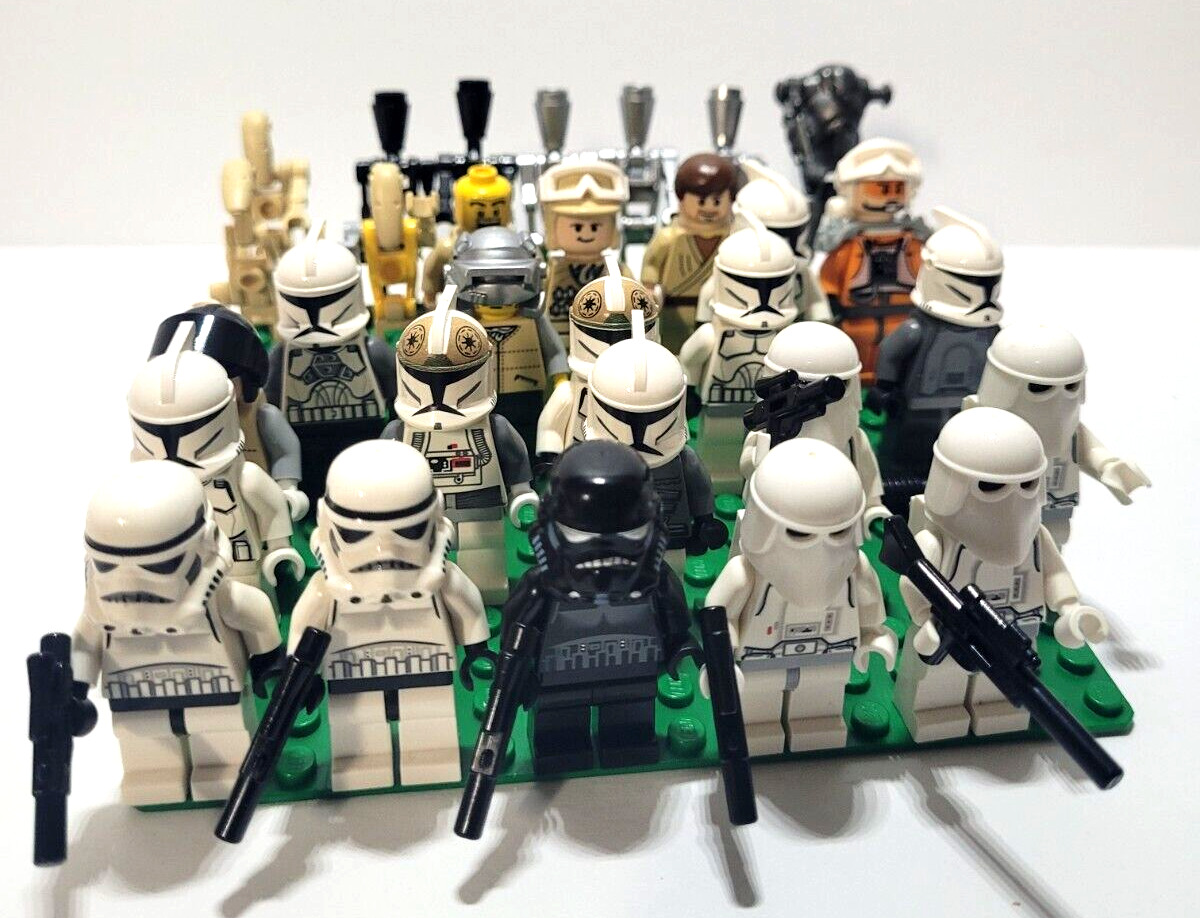 Star Wars LEGO Lot 30+ Figurines Storm Troopers, Snow Troopers And so much more!