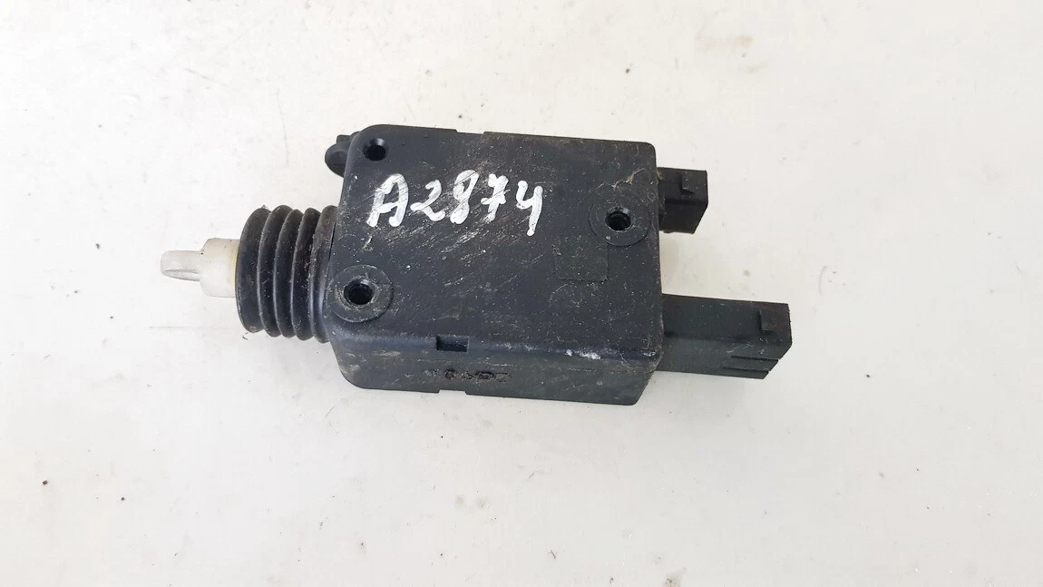67111387609 Stellmotor Tankklappe 67.111387609 for BMW 3-Series