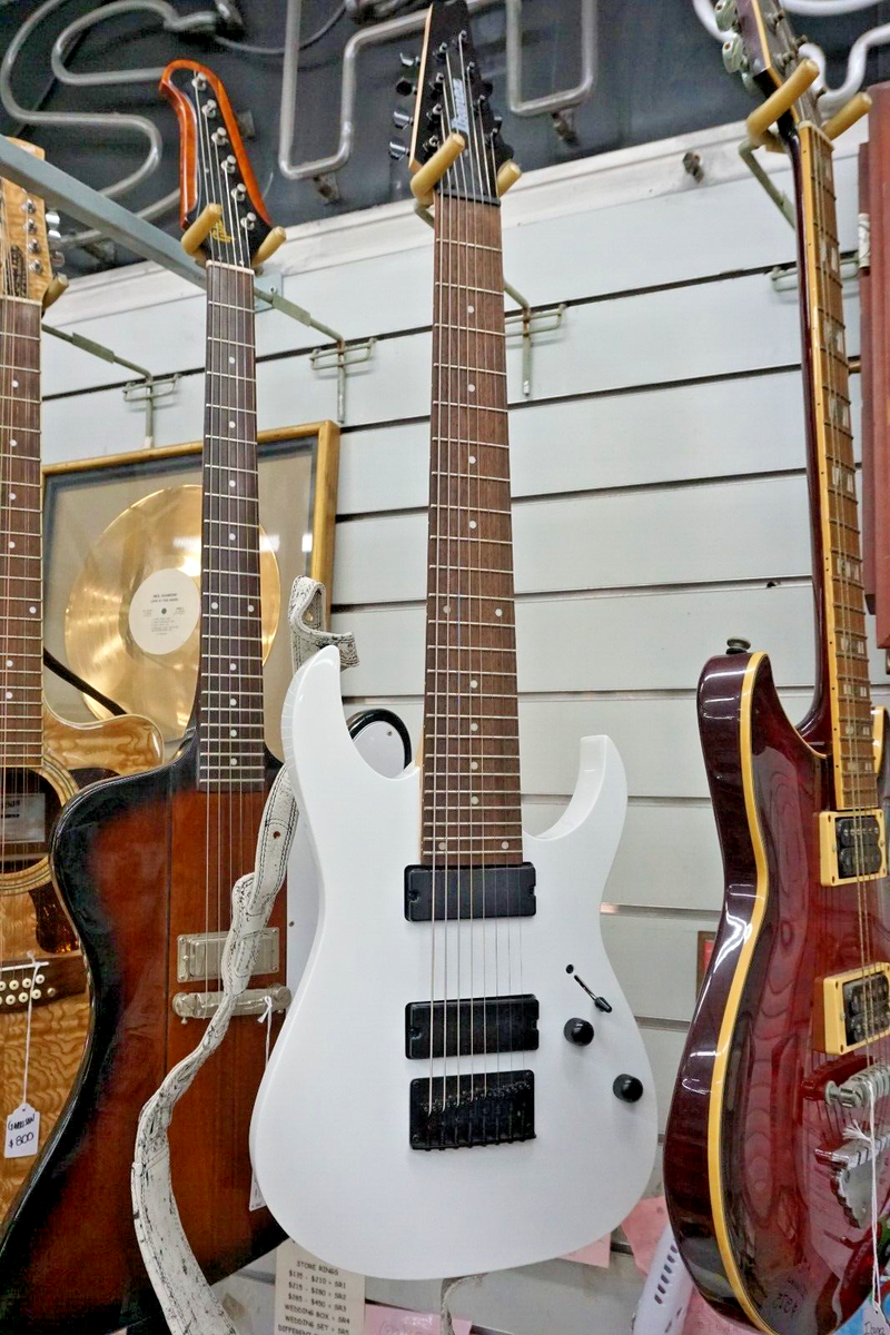 Ibanez RG8 8-String Electric Guitar (White) | eBay