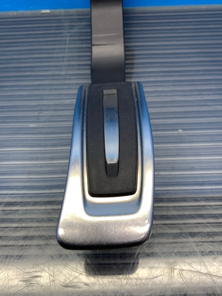 AUDI RS5 2021 4 puertas OEM pedal acelerador RS5 8W1723523A Foto 2 de 4