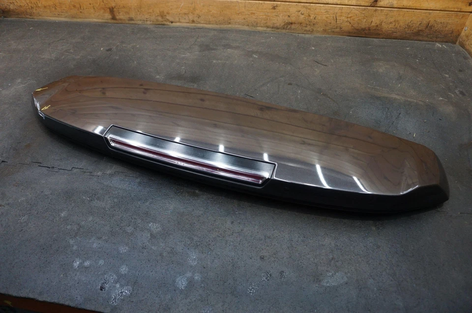 Alerón puerta trasera con luz de freno 23491912 Cadillac Escalade ESV 15-20 *Nota Foto 3 de 4