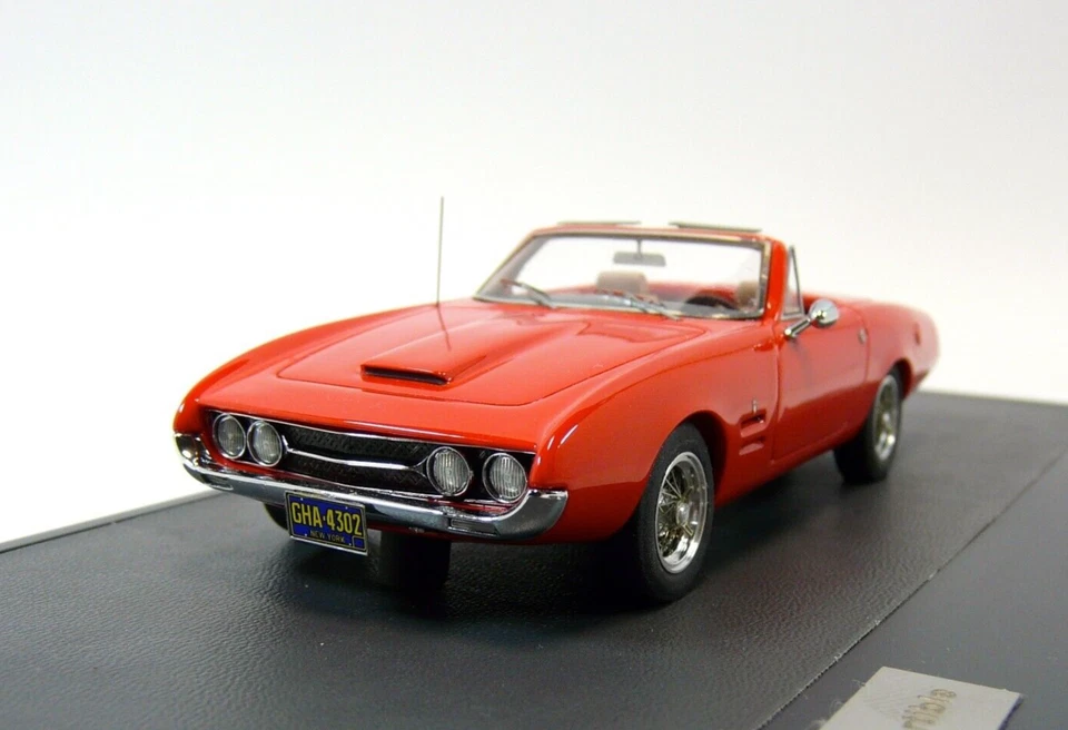 GHIA 450 SS Convertible 1966  with wire metal wheels MATRIX ONE OFF  1:43 - Immagine 3 di 4