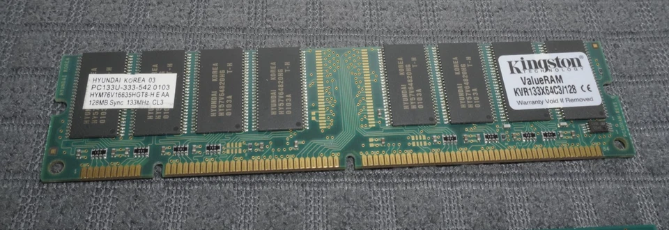 3 Kingston ValueRAM 512MB 133X64C3 184-pin DDR-400 DIMM RAM Module... - Image 2 of 4